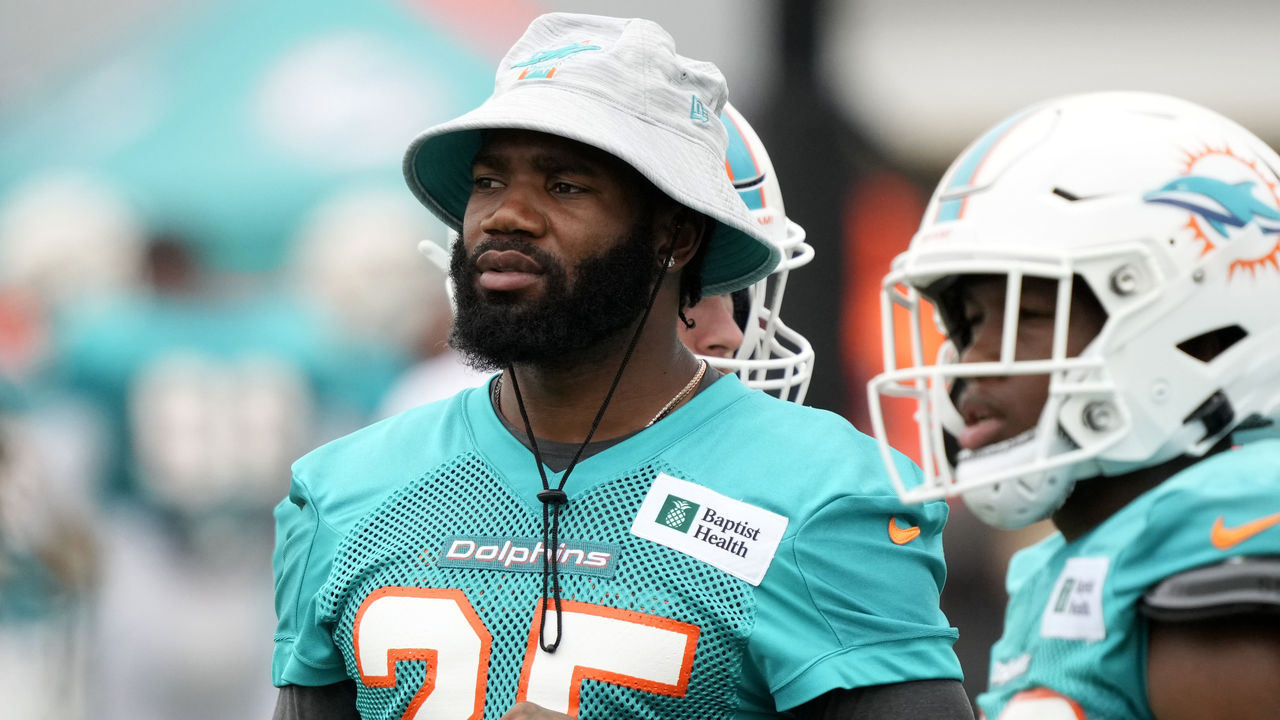 Dolphins' Xavien Howard not worried he might be traded