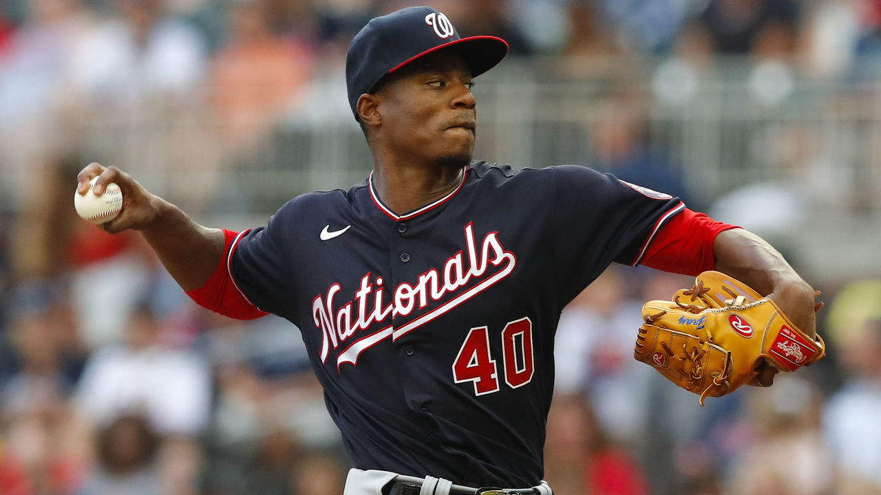 ATLANTA, GA - AUGUST 07: Josiah Gray #40 of the Washington Nationals pitches in the first inning of an MLB game against the Atlanta Braves at Truist Park on August 7, 2021 in Atlanta, Georgia.