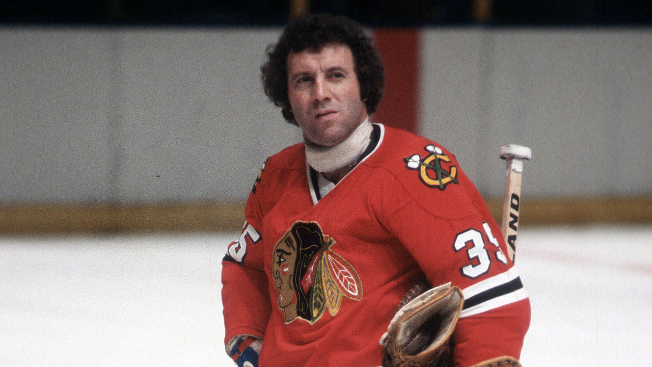 UNSPECIFIED - CIRCA 1978: Tony Esposito #35 of the Chicago Blackhawks looks on during an NHL Hockey game circa 1978. Esposito's playing career went from 1967-84.