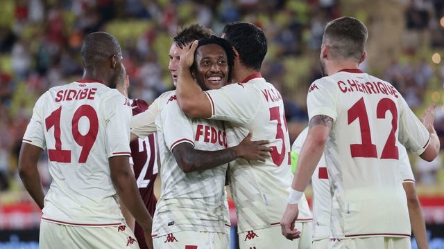 Monaco's Portuguese midfielder Gelson Martins (C) celebrates with teammates after he scored a goal during the Champions League match Q3 football match between AS Monaco and AC Sparta Praha at "Louis II" stadium in Monaco, on August 10, 2021.