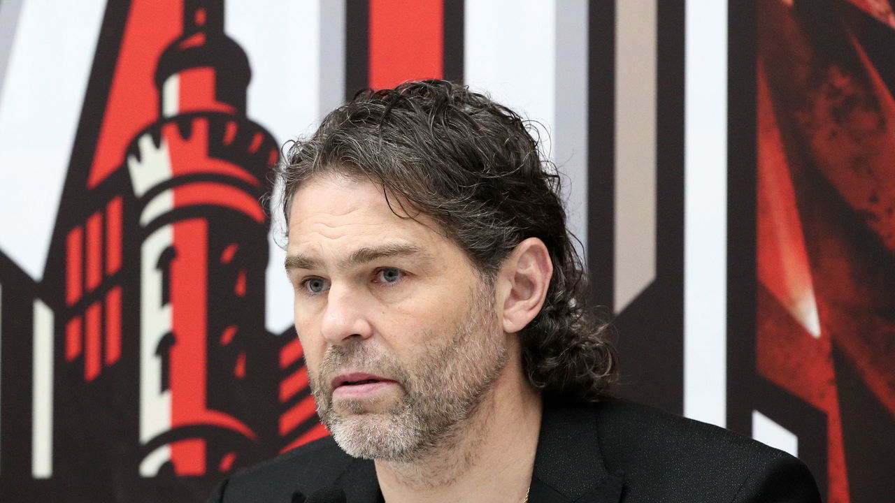 MOSCOW, RUSSIA - NOVEMBER 23, 2020: Czech ice hockey player Jaromir Jagr gives a press conference before a KHL match between Avangard Omsk and Ak Bars Kazan marking the 70th birthday of Avangard Omsk. Jagr played for Avangard Omsk in 2008-2011 in 181 matches. He scored 73 goals and made 92 assists for the club. Alexander Shcherbak/TASS