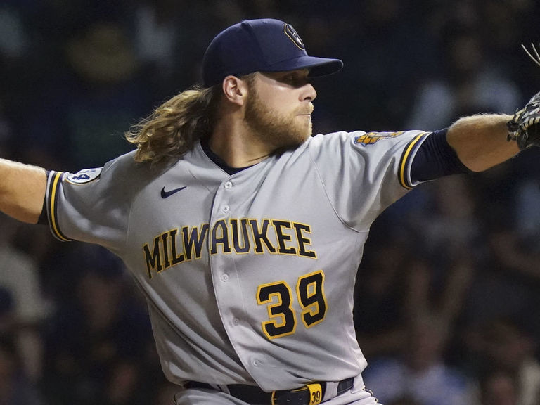 Corbin Burnes, Brandon Woodruff starting Games 1 and 2 of NL Division Series