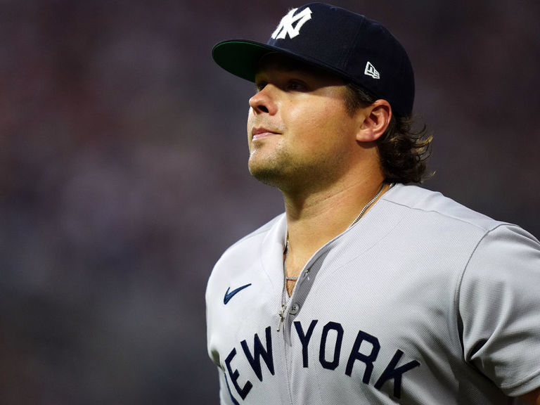 Yankees' Luke Voit: 'I deserve' to play as much as Anthony Rizzo