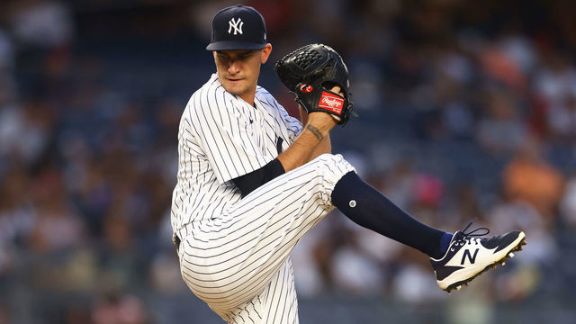 NEW YORK, NEW YORK - AUGUST 18: Andrew Heaney #38 of the New York Yankees pitches in the second inning against the Boston Red Sox at Yankee Stadium on August 18, 2021 in New York City.