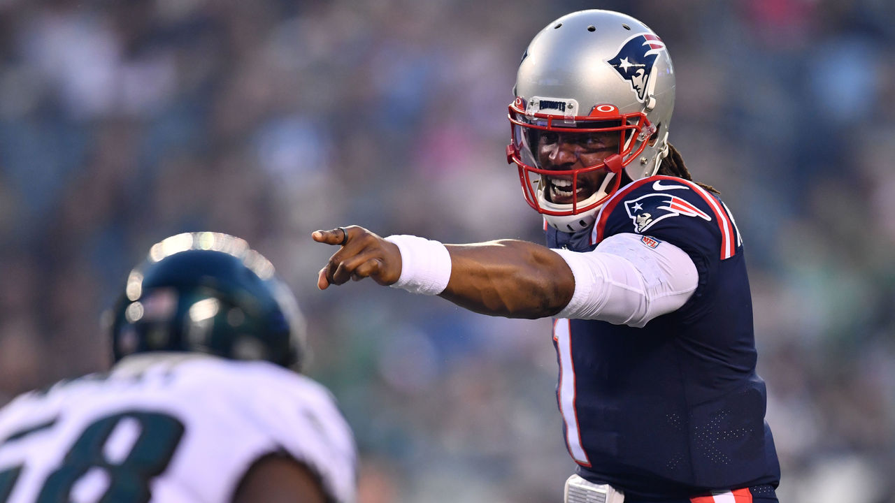 Cam Newton, Mac Jones star at QB for Patriots rout of Eagles