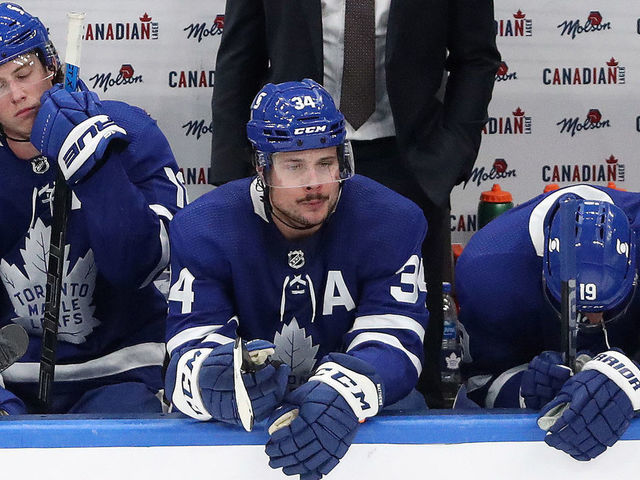 Toronto, ON- May 31 - Toronto Maple Leafs center Mitchell Marner (16), Toronto Maple Leafs center Auston Matthews (34) and Toronto Maple Leafs center Jason Spezza (19) on the bench late in the game as the Toronto Maple Leafs fall to the Montreal Canadiens 3-1 in game seven in the first round of the NHL play-offs at Scotiabank Arena in Toronto. May 31, 2021. (Steve Russell/Toronto Star via Getty Images)