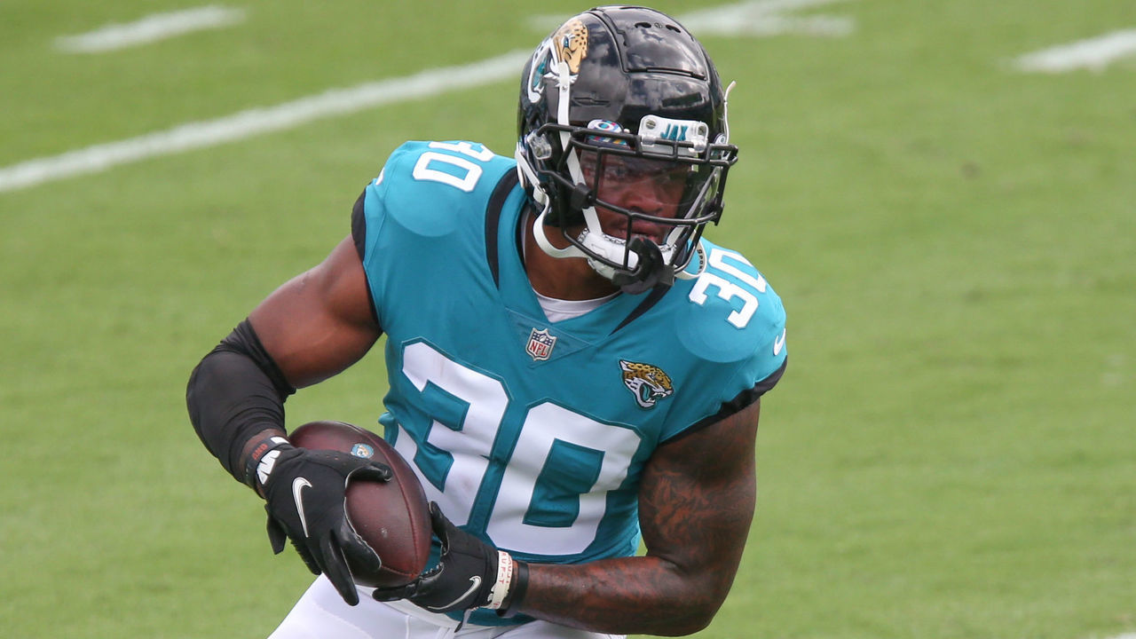 JACKSONVILLE, FL - OCTOBER 18: Jacksonville Jaguars Running Back James Robinson (30) during the game between the Detroit Lions and the Jacksonville Jaguars on October 18, 2020 at TIAA Bank Field in Jacksonville, Fl.