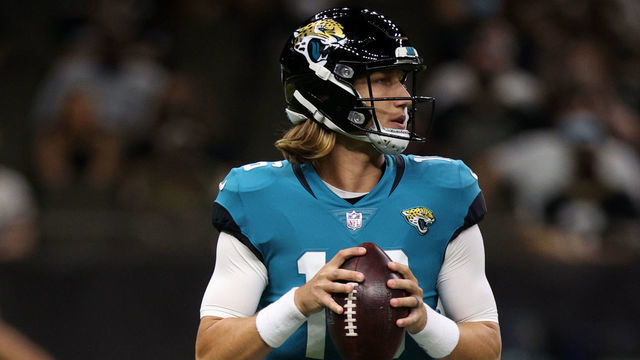 NEW ORLEANS, LOUISIANA - AUGUST 23: Trevor Lawrence #16 of the Jacksonville Jaguars looks to throw a pass against the New Orleans Saints at Caesars Superdome on August 23, 2021 in New Orleans, Louisiana.