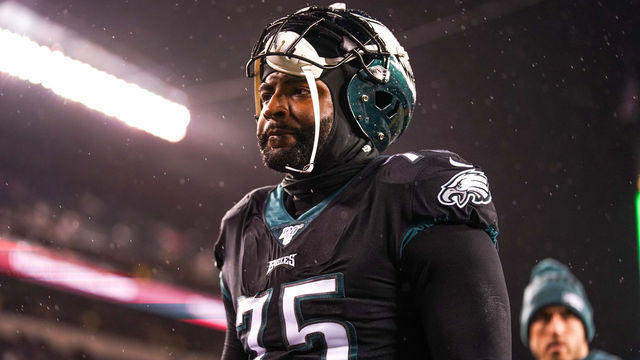 PHILADELPHIA, PA - DECEMBER 09: Philadelphia Eagles Defensive End Vinny Curry (75) watches the game from the sideline during the game between the New York Giants and the Philadelphia Eagles on December 09, 2019 a Lincoln Financial Field in Philadelphia, Pennsylvania.