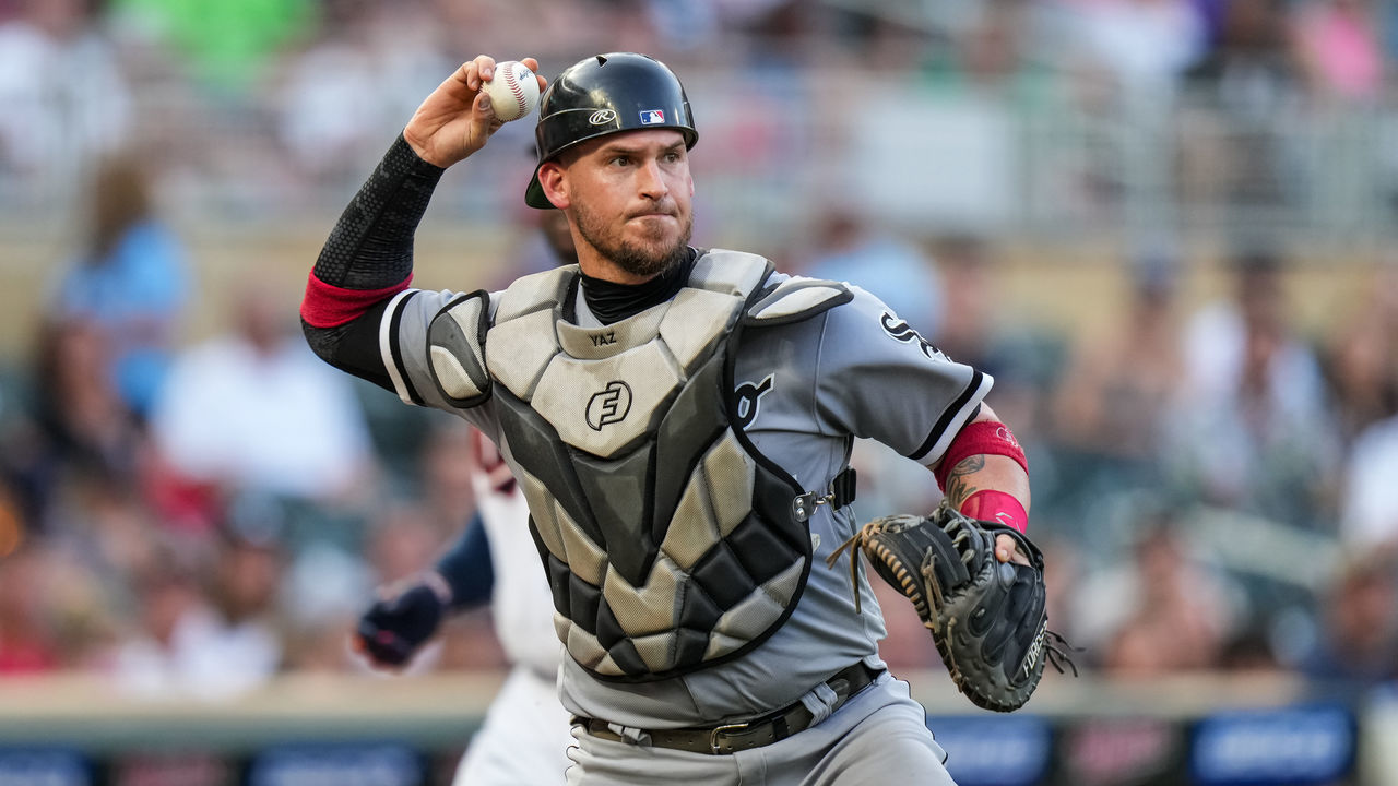 MINNEAPOLIS, MN - JULY 05: Yasmani Grandal #24 of the Chicago White Sox throws against the Minnesota Twins on July 5, 2021 at Target Field in Minneapolis, Minnesota.