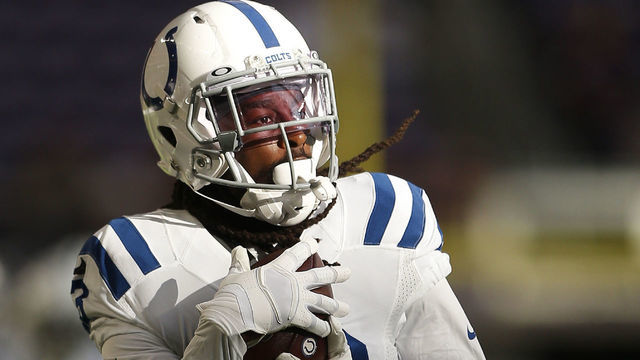 MINNEAPOLIS, MN - AUGUST 21: Indianapolis Colts wide receiver T.Y. Hilton (13) catches a pass during pre game warm ups prior to a preseason game between the Indianapolis Colts and Minnesota Vikings on August 21, 2021 at U.S. Bank Stadium in Minneapolis, MN.