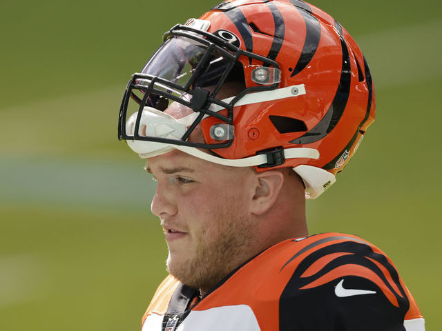 Cincinnati Bengals defensive tackle BJ Hill before the game against News  Photo - Getty Images