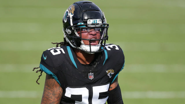 JACKSONVILLE, FL - DECEMBER 13: Jacksonville Jaguars Cornerback Sidney Jones IV (35) reacts after a play during the game between the Tennessee Titans and the Jacksonville Jaguars on December 13, 2020 at TIAA Bank Field in Jacksonville, Fl.