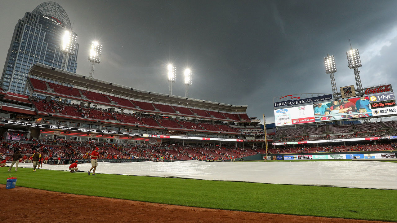 Cardinals-Mets game postponed by rain; doubleheader Tuesday