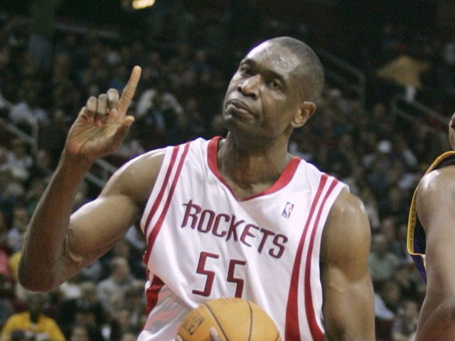 Mutombo reveals he adopted 7-foot-7 teen from Congo