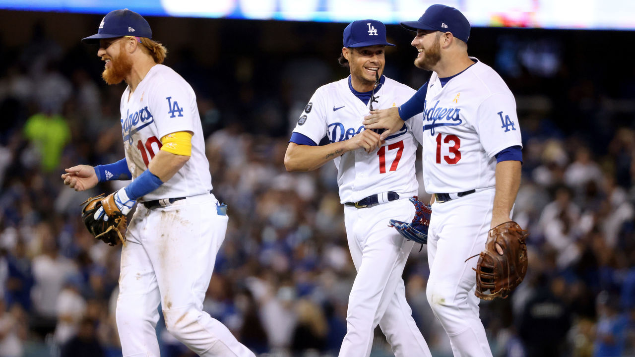 Dodgers rally to beat Braves in NL showdown