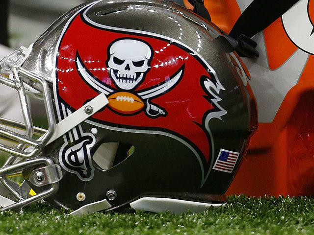 Buccaneers, NFL discuss contingency plans for Hurricane Ian