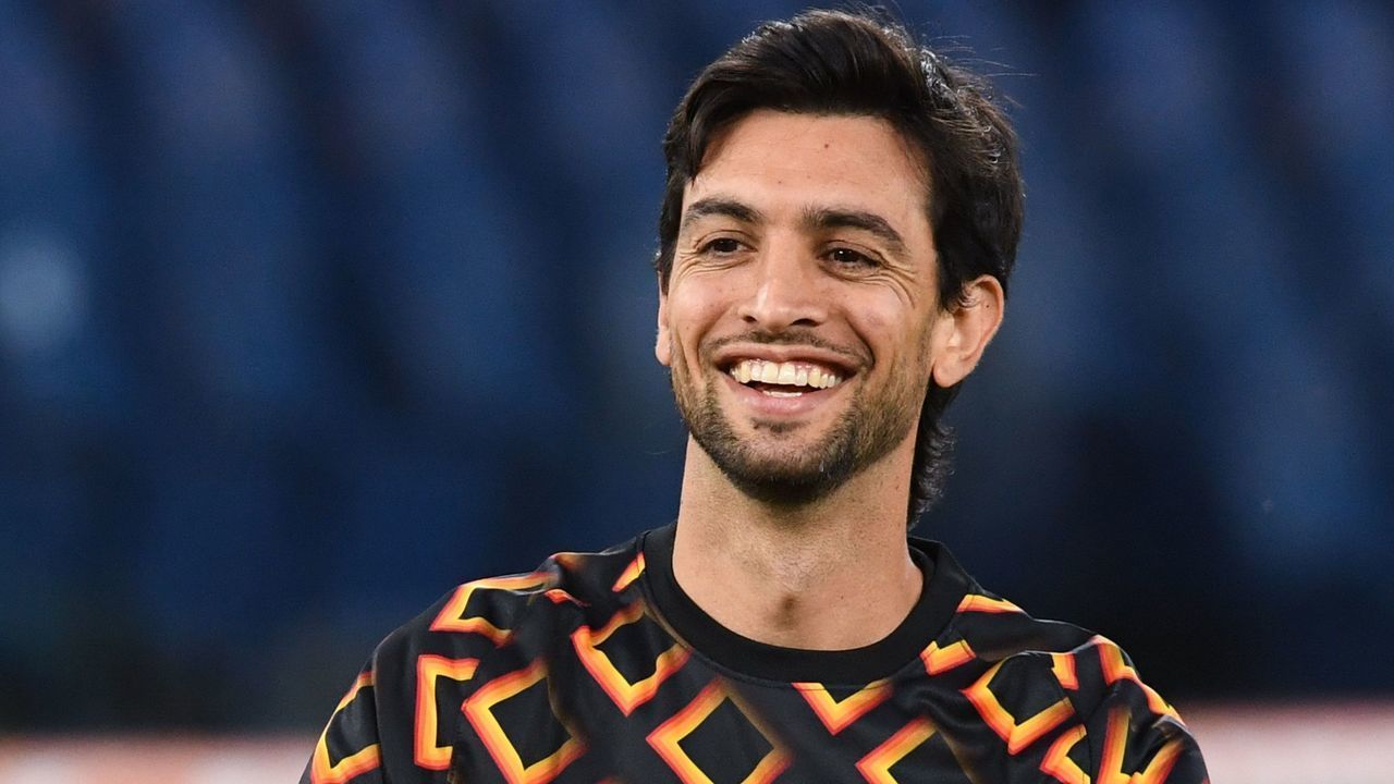 ROME, ITALY - MAY 15: Javier Pastore of AS Roma looks on prior the Serie A match between AS Roma and SS Lazio at Stadio Olimpico on May 15, 2021 in Rome, Italy.
