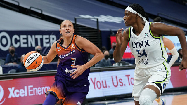 MINNEAPOLIS, MN - MAY 14: Diana Taurasi #3 of the Phoenix Mercury drives to the basket against Sylvia Fowles of the Minnesota Lynx on May 14, 2021 at Target Center in Minneapolis, Minnesota. Mandatory Copyright Notice: Copyright 2021 NBAE