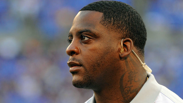29 August 2015: Former Washington Redskins running back Clinton Portis broadcasts from the field at M&T Bank Stadium, in Baltimore, MD.