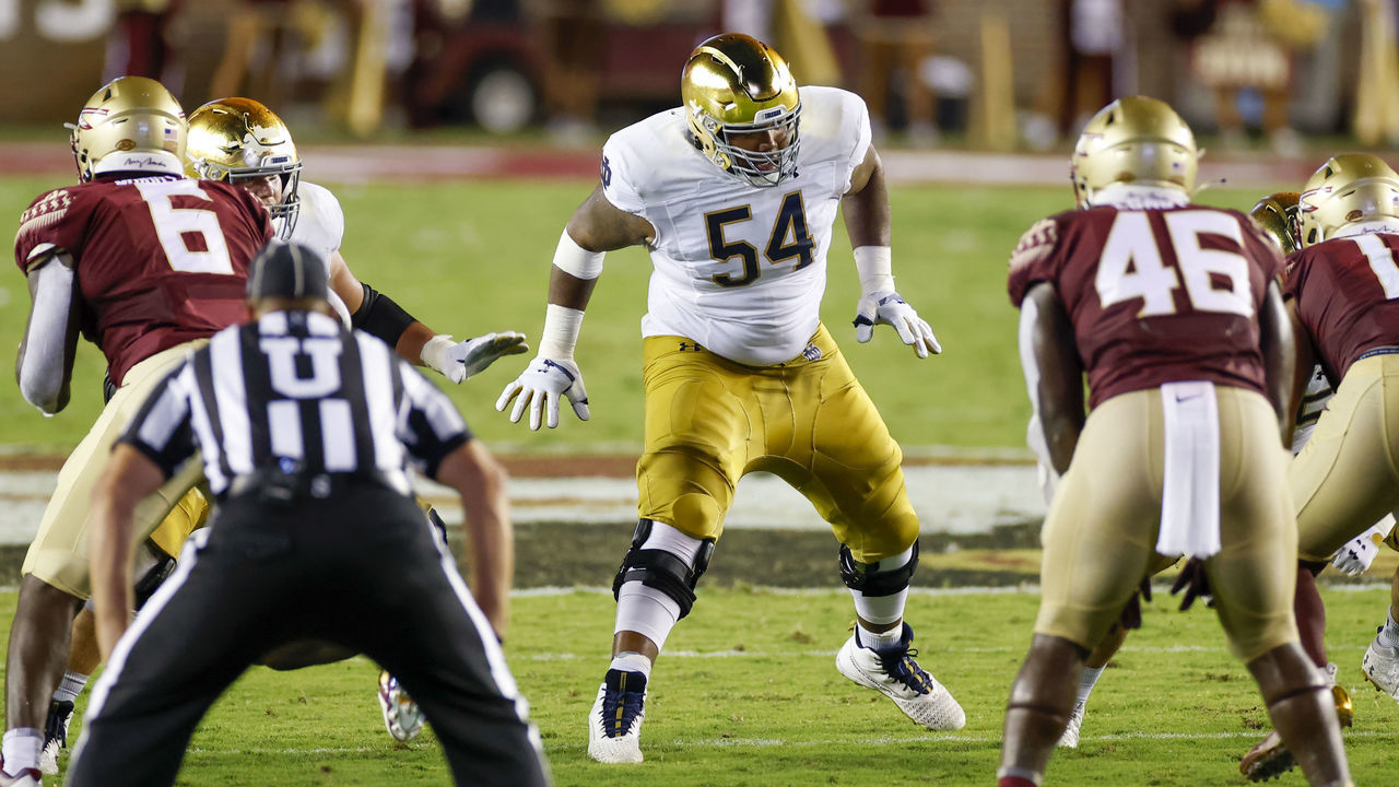 TALLAHASSEE, FL - SEPTEMBER 05: Notre Dame Fighting Irish offensive lineman Blake Fisher (54) during the game between the Notre Dame Fighting Irish and the Florida State Seminoles on September 5, 2021 at Bobby Bowden Field at Doak Campbell Stadium in Tallahassee, Fl.