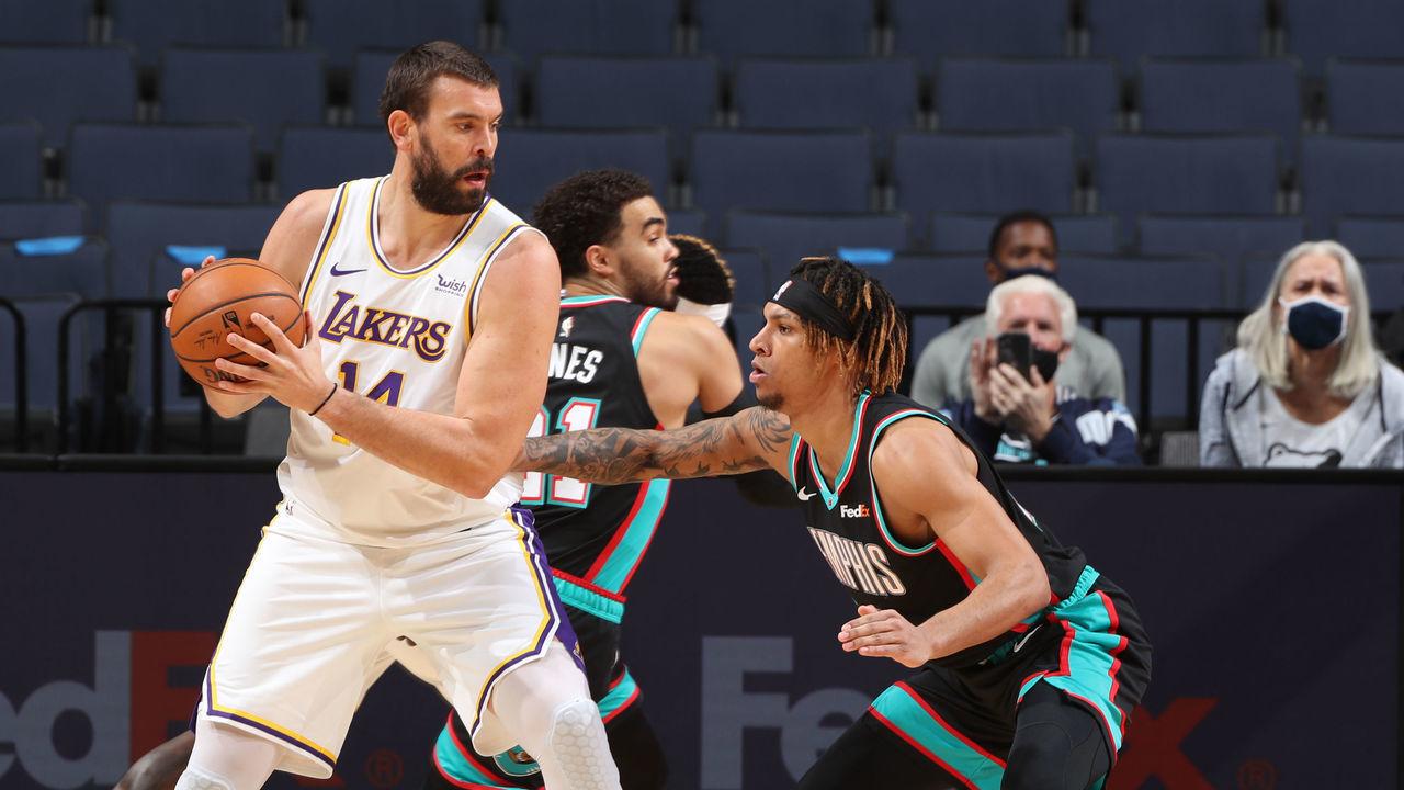 MEMPHIS, TN - JANUARY 3: Marc Gasol #14 of the Los Angeles Lakers looks to pass the ball during the game against the Memphis Grizzlies on January 3, 2021 at FedExForum in Memphis, Tennessee. Mandatory Copyright Notice: Copyright 2021 NBAE