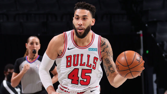 BROOKLYN, NY - MAY 15: Denzel Valentine #45 of the Chicago Bulls dribbles the ball during the game against the Brooklyn Nets on May 15, 2021 at Barclays Center in Brooklyn, New York. Mandatory Copyright Notice: Copyright 2021 NBAE