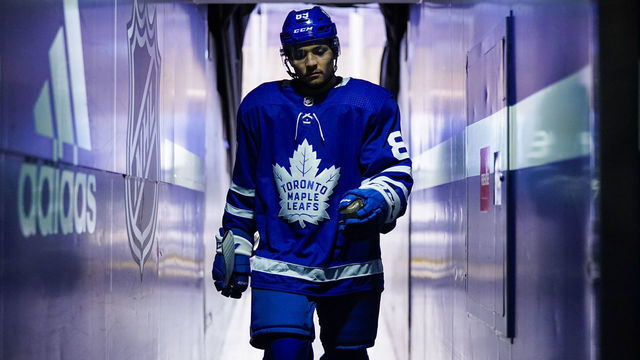 TORONTO, ONTARIO - AUGUST 02: Nick Robertson #89 of the Toronto Maple Leafs heads to the dressing room before facing the Columbus Blue Jackets in Game One of the Eastern Conference Qualification Round at Scotiabank Arena on August 02, 2020 in Toronto, Ontario.