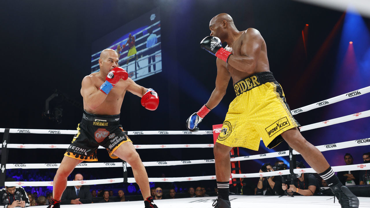 HOLLYWOOD, FLORIDA - SEPTEMBER 11: Tito Ortiz and Anderson Silva square off during the first round of the fight during Evander Holyfield vs. Vitor Belfort presented by Triller at Seminole Hard Rock Hotel & Casino on September 11, 2021 in Hollywood, Florida.
