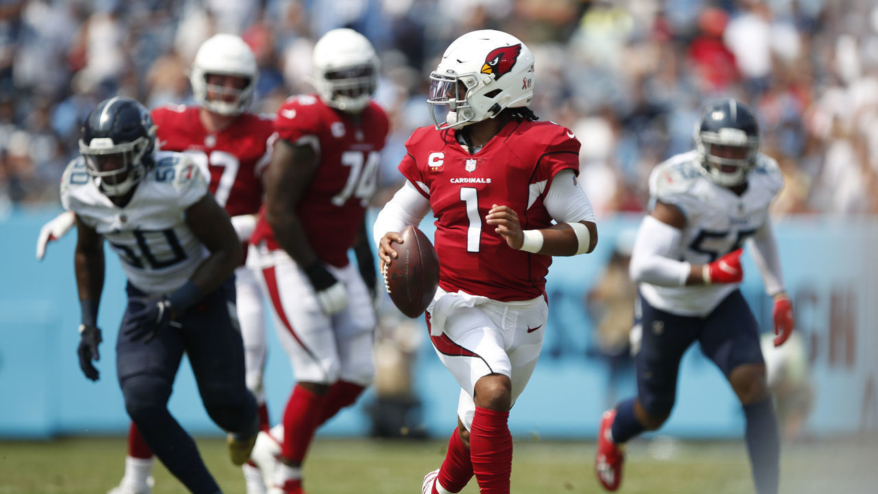 NASHVILLE, TENNESSEE - SEPTEMBER 12: Kyler Murray #1 of the Arizona Cardinals runs with the ball during the second quarter against the Tennessee Titans at Nissan Stadium on September 12, 2021 in Nashville, Tennessee.