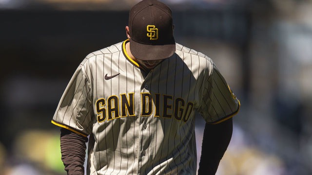 LOS ANGELES, CALIFORNIA - SEPTEMBER 12: Blake Snell #4 of the San Diego Padres walks off the mound after injuring himself against the Los Angeles Dodgers at Dodger Stadium on September 12, 2021 in Los Angeles, California.