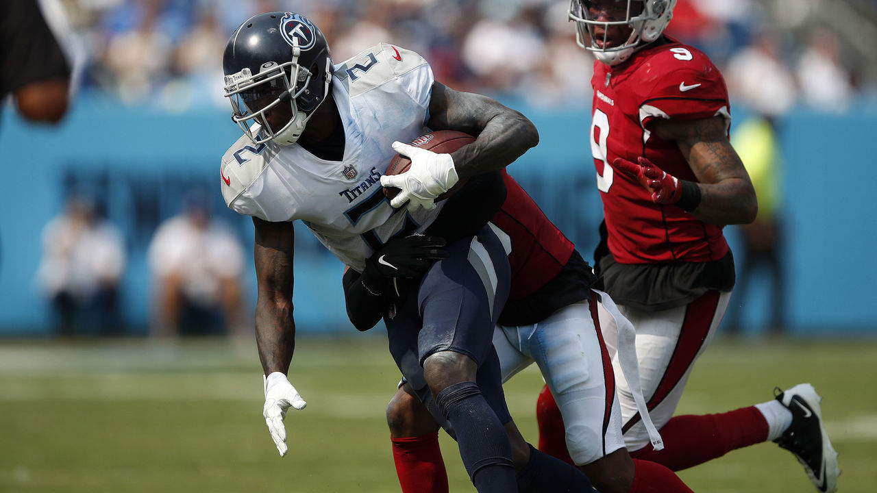 NASHVILLE, TENNESSEE - SEPTEMBER 12: Julio Jones #2 of the Tennessee Titans carries the ball against the Arizona Cardinals at Nissan Stadium on September 12, 2021 in Nashville, Tennessee.