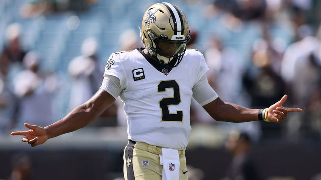 JACKSONVILLE, FLORIDA - SEPTEMBER 12: Jameis Winston #2 of the New Orleans Saints warms up prior to the game against the Green Bay Packers at TIAA Bank Field on September 12, 2021 in Jacksonville, Florida.