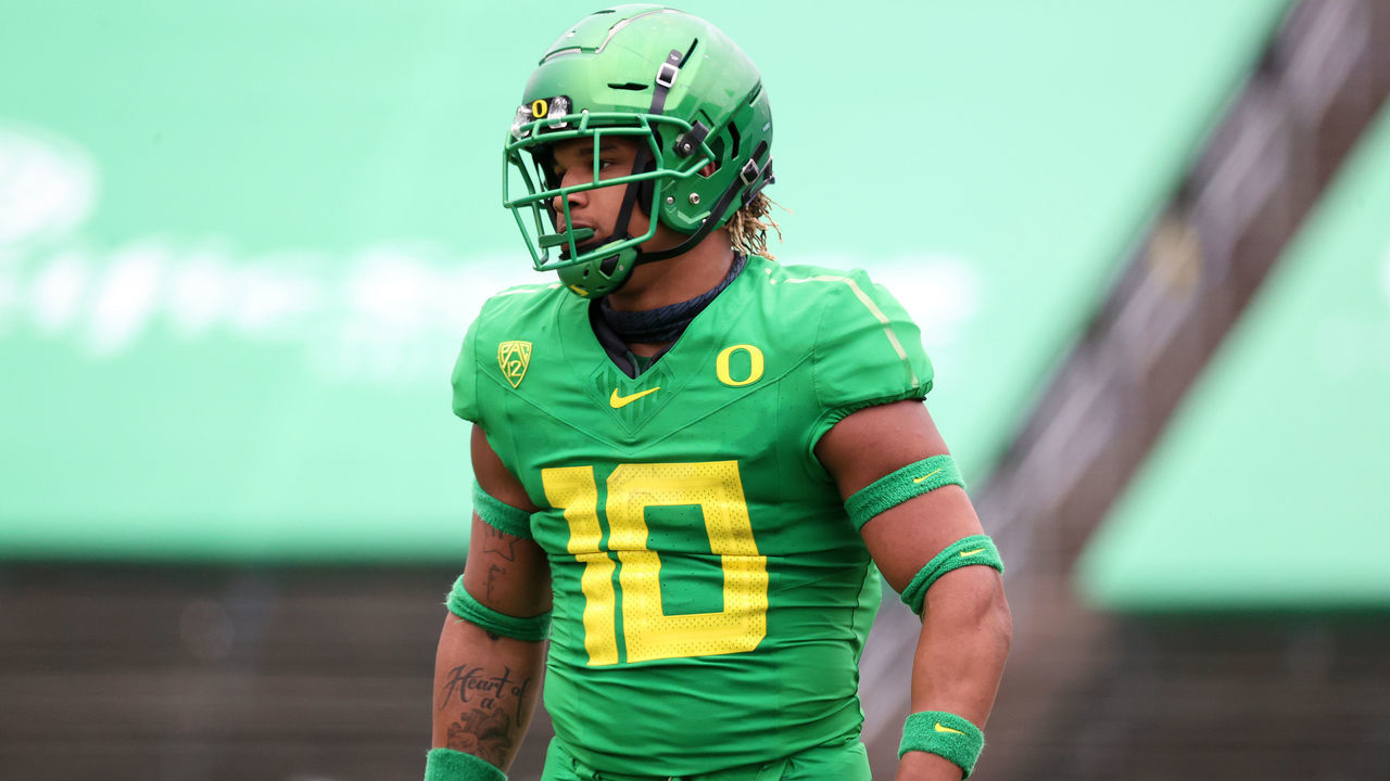 EUGENE, OREGON - MAY 01: Justin Flowe #10 of the Oregon Ducks looks on in the fourth quarter during the Oregon spring game at Autzen Stadium on May 01, 2021 in Eugene, Oregon.