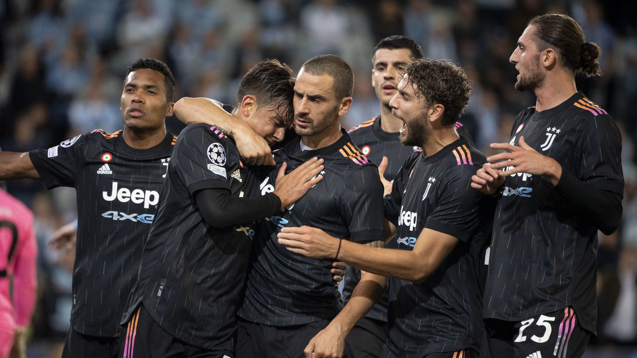 MALMO, SWEDEN - SEPTEMBER 14: Players of Juventus celebrates after the 0-2 goal during the UEFA Champions League group H match between Malmo FF and Juventus at Eleda Stadium on September 14, 2021 in Malmo, Sweden.