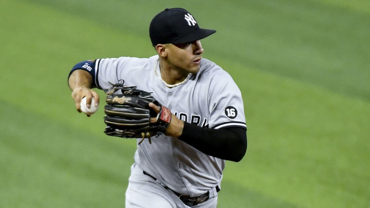 MIAMI, FL - JULY 30: Gleyber Torres #25 of the New York Yankees throws towards first base during the sixth inning against the Miami Marlins at loanDepot park on July 30, 2021 in Miami, Florida. (Photo sixby Eric Espada/Getty Images)