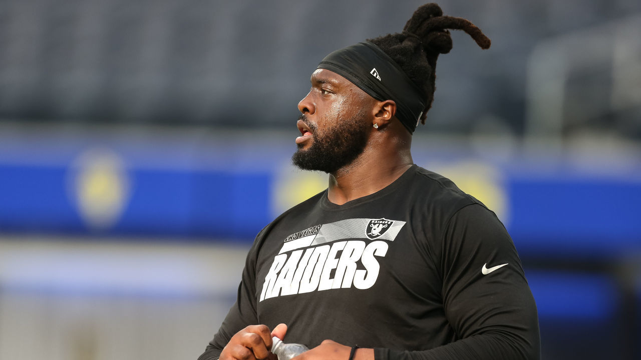INGLEWOOD, CA - AUGUST 21: Las Vegas Raiders defensive tackle Gerald McCoy (61) before the NFL preseason game between the Las Vegas Raiders and the Los Angeles Rams on August 21, 2021, at SoFi Stadium in Inglewood, CA.