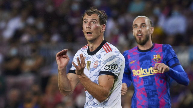 BARCELONA, SPAIN - SEPTEMBER 14: (BILD OUT) Leon Goretzka of FC Bayern Muenchen gestures during the UEFA Champions League group E match between FC Barcelona and Bayern Muenchen at Camp Nou on September 14, 2021 in Barcelona, Spain.