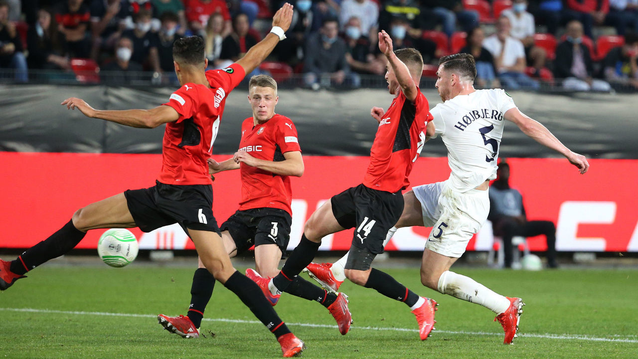 RENNES, FRANCE - SEPTEMBER 16: Pierre-Emile Hojbjerg of Tottenham Hotspur scores their side's second goal during the UEFA Europa Conference League group G match between Stade Rennes and Tottenham Hotspur at on September 16, 2021 in Rennes, France.