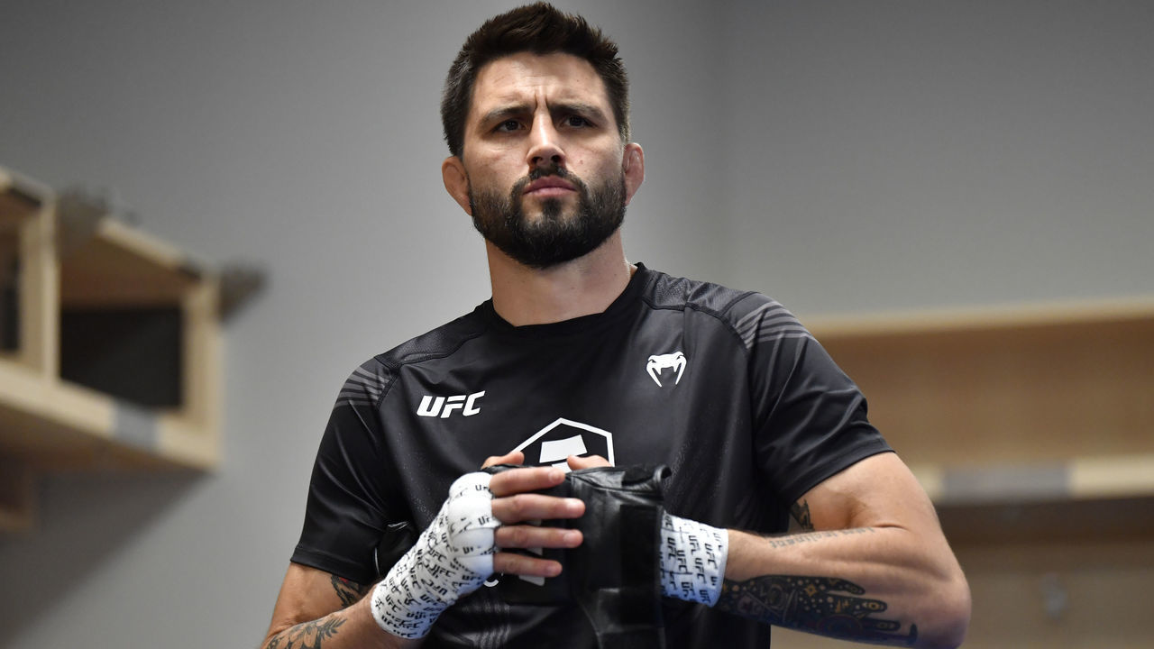 LAS VEGAS, NEVADA - JULY 10: Carlos Condit warms up prior to his fight during the UFC 264 event at T-Mobile Arena on July 10, 2021 in Las Vegas, Nevada.