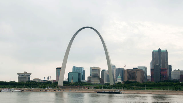 The Gateway Arch in St. Louis, Missouri, U.S., on Saturday, July 31, 2021. The recent rise in Covid-19 cases shows no signs of abating in the U.S. states that have fueled the uptick as the delta variant proliferates. Photographer: Neeta Satam/Bloomberg via Getty Images