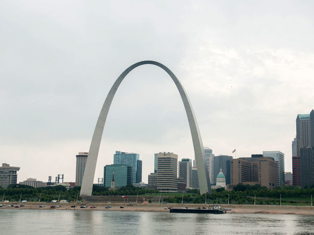 The Gateway Arch in St. Louis, Missouri, U.S., on Saturday, July 31, 2021. The recent rise in Covid-19 cases shows no signs of abating in the U.S. states that have fueled the uptick as the delta variant proliferates. Photographer: Neeta Satam/Bloomberg via Getty Images