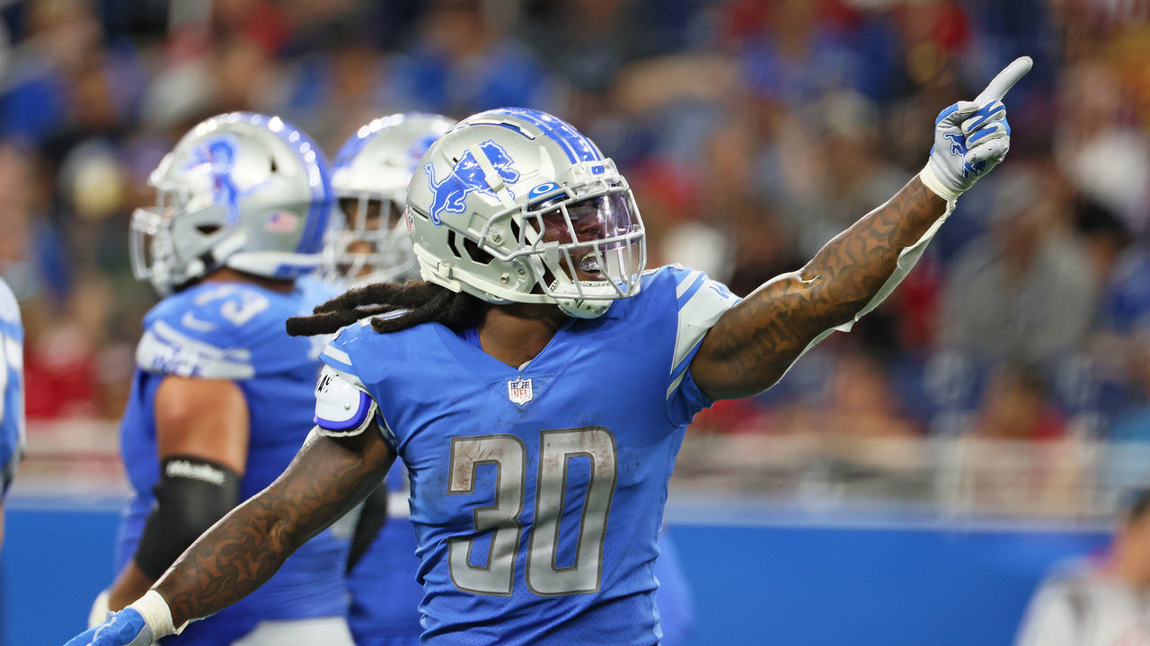 Detroit Lions running back Jamaal Williams (30) reacts after a play during an NFL football game between the Detroit Lions and the San Francisco 49ers in Detroit, Michigan USA, on Sunday, September 12, 2021.