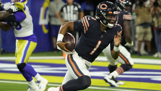 INGLEWOOD, CA - SEPTEMBER 12: Justin Fields #1 of the Bears during an NFL game between the Chicago Bears and the Los Angeles Rams on September 12, 2021, at SoFi Stadium in Inglewood, CA.