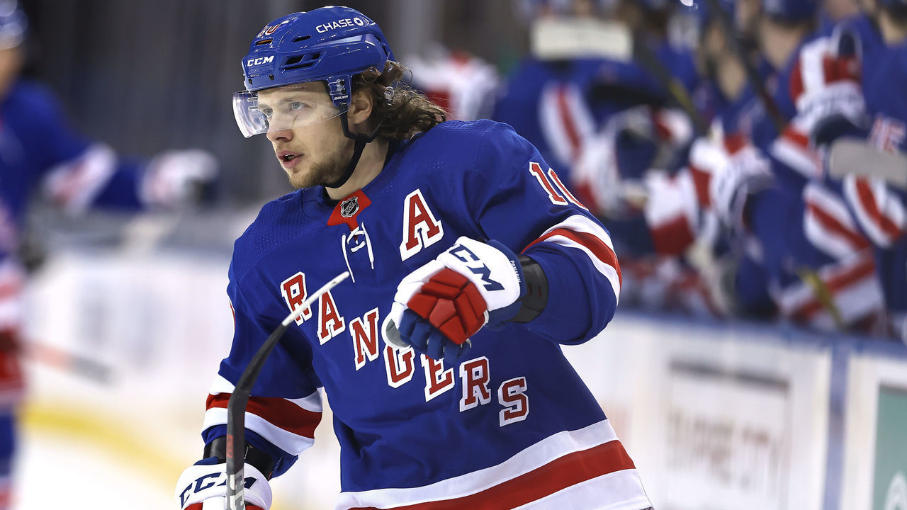 NEW YORK, NEW YORK - APRIL 22: Artemi Panarin #10 of the New York Rangers celebrates his goal in the third period against the Philadelphia Flyers at Madison Square Garden on April 22, 2021 in New York City.The Philadelphia Flyers defeated the New York Rangers 3-2.