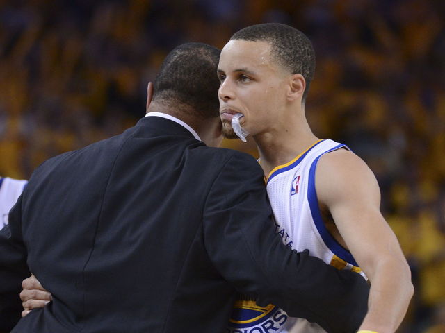 Warriors fire Mark Jackson, assistants: Curry makes statement
