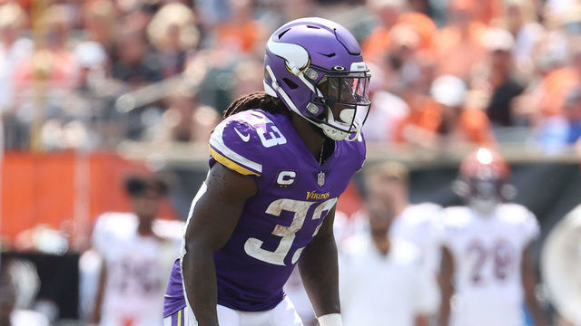 CINCINNATI, OHIO - SEPTEMBER 12: Dalvin Cook #33 of the Minnesota Vikings against the Cincinnati Bengals at Paul Brown Stadium on September 12, 2021 in Cincinnati, Ohio.