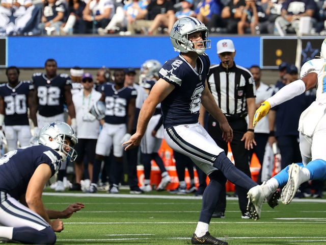 Zuerlein makes 56-yarder on last play, Cowboys beat Chargers