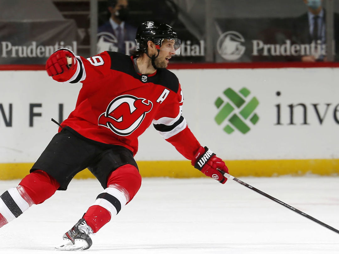 Travis Zajac signs 1-day contract with Devils, retires