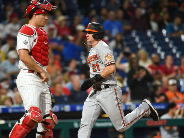 J.T. Realmuto walk-off, Phillies beat Orioles